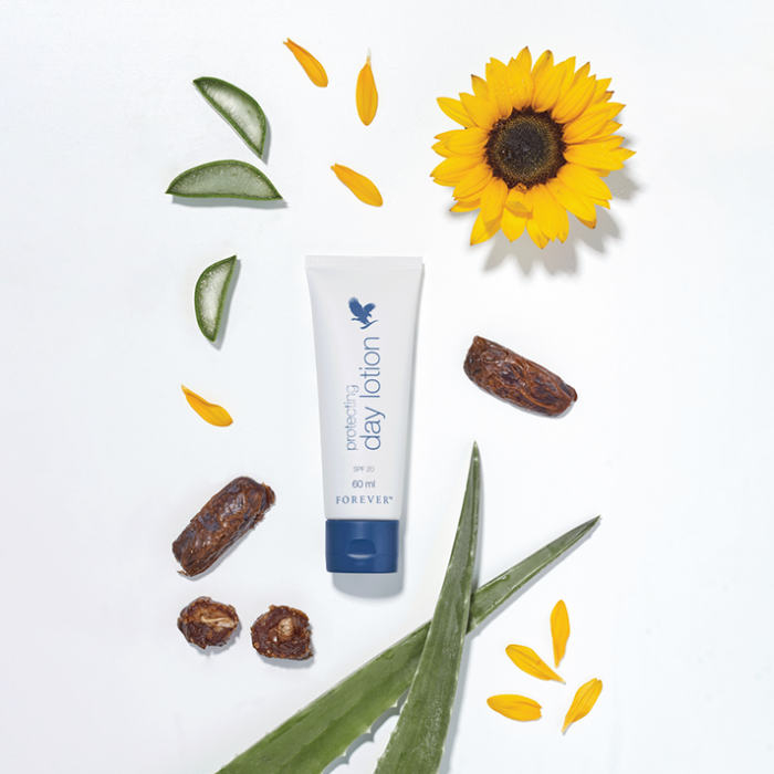 forever-protecting-day-lotion-gesicht