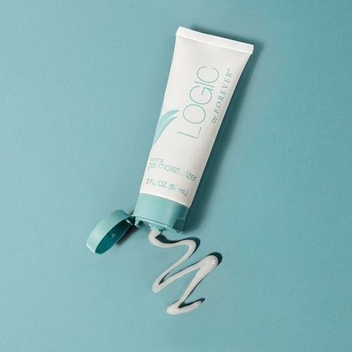 forever-logic-soothing-gel-moisturizer-1